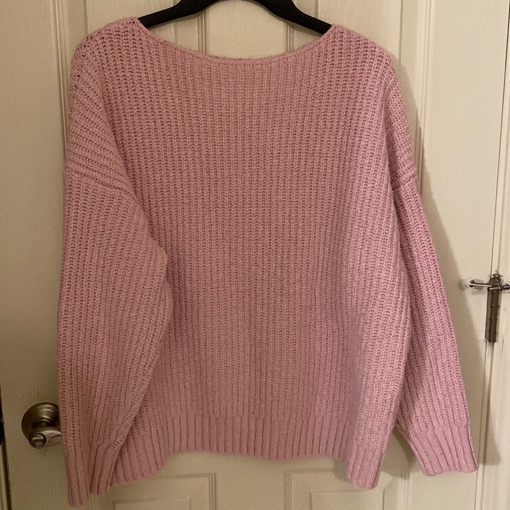 pink Old Navy sweater